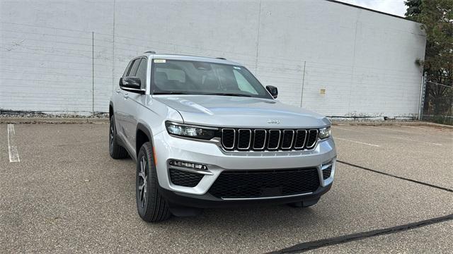 new 2025 Jeep Grand Cherokee car, priced at $48,639