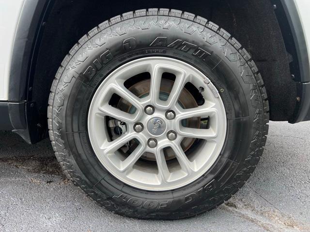 used 2019 Jeep Grand Cherokee car, priced at $16,350