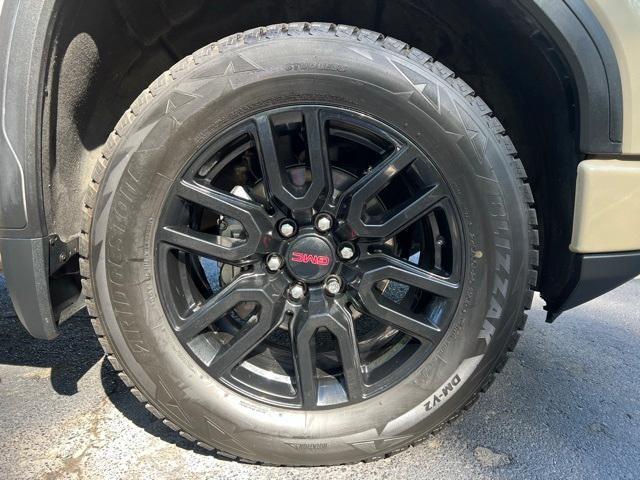 used 2023 GMC Sierra 1500 car, priced at $42,250