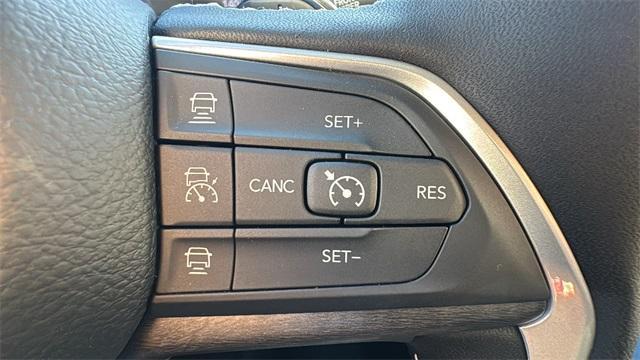 new 2025 Jeep Grand Cherokee car, priced at $41,964