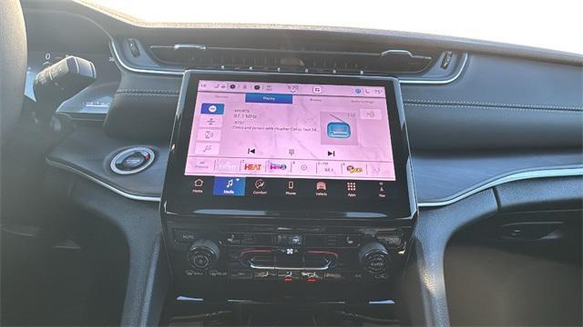 new 2025 Jeep Grand Cherokee car, priced at $41,964