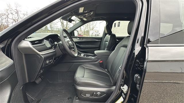 new 2025 Jeep Grand Cherokee L car, priced at $49,117