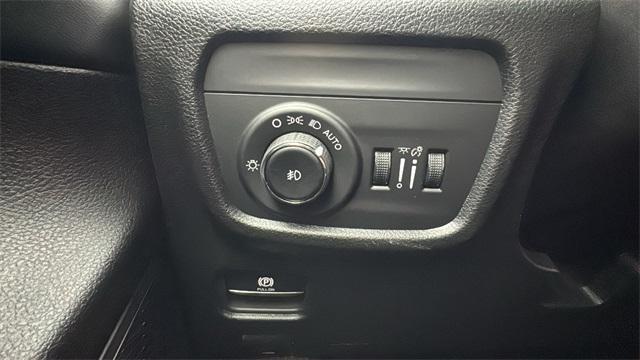 new 2025 Jeep Grand Cherokee L car, priced at $49,117