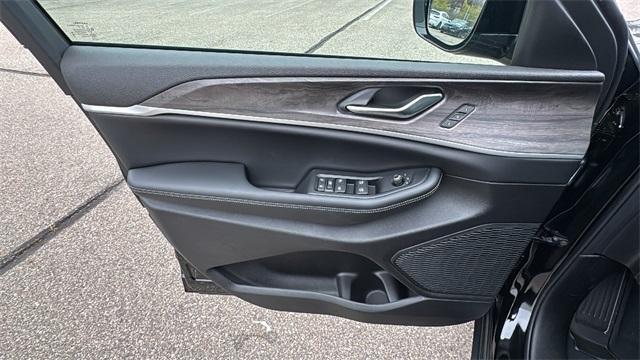 new 2025 Jeep Grand Cherokee L car, priced at $49,117