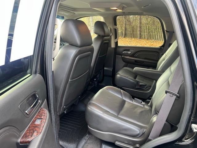 used 2013 GMC Yukon car, priced at $9,998