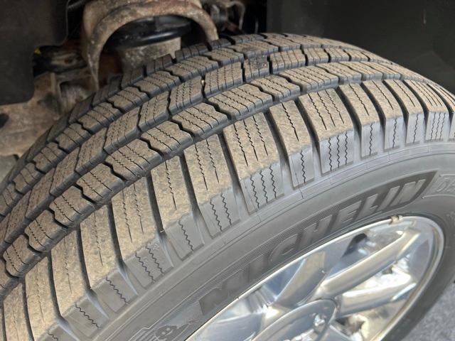 used 2013 GMC Yukon car, priced at $9,998