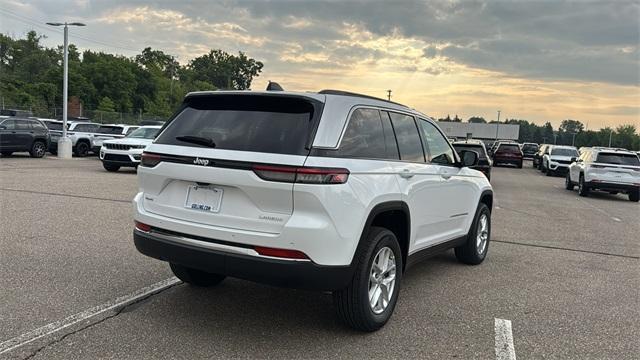 new 2025 Jeep Grand Cherokee car, priced at $42,318