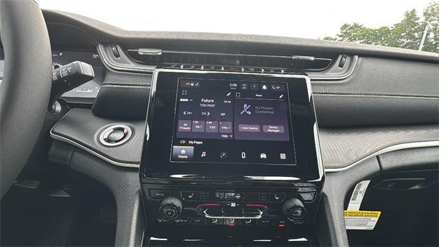 new 2025 Jeep Grand Cherokee car, priced at $42,318