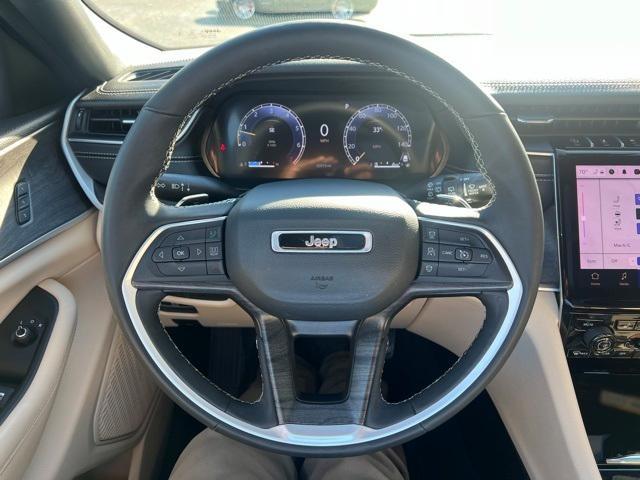 used 2024 Jeep Grand Cherokee car, priced at $33,500