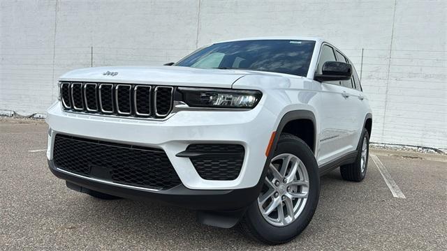 new 2025 Jeep Grand Cherokee car, priced at $43,205