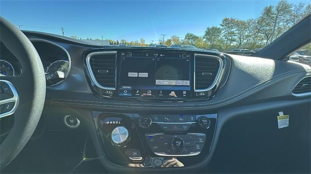 new 2026 Chrysler Pacifica car, priced at $40,915