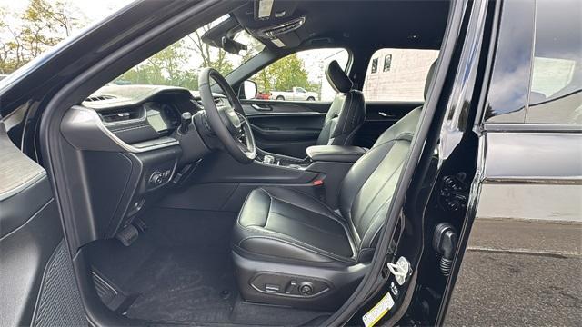 new 2025 Jeep Grand Cherokee L car, priced at $48,339