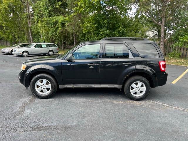 used 2009 Ford Escape car, priced at $2,995