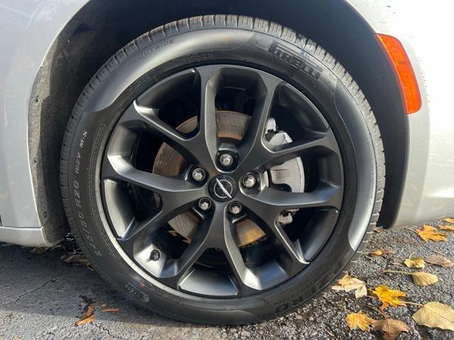 used 2024 Chrysler Pacifica car, priced at $37,000