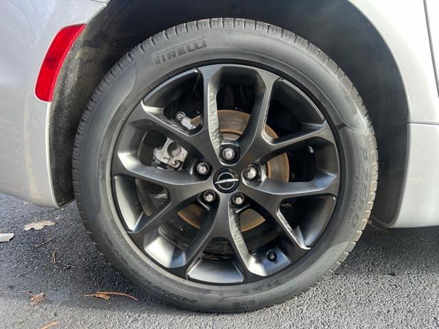 used 2024 Chrysler Pacifica car, priced at $37,000