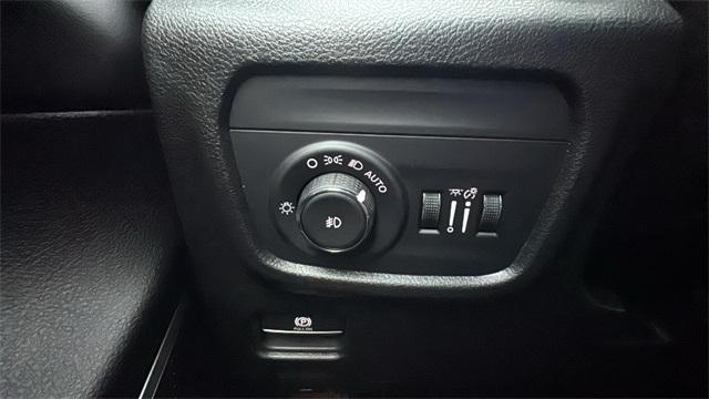 new 2025 Jeep Grand Cherokee car, priced at $51,906