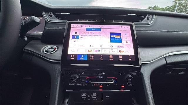 new 2025 Jeep Grand Cherokee car, priced at $51,906