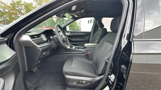 new 2025 Jeep Grand Cherokee L car, priced at $44,689