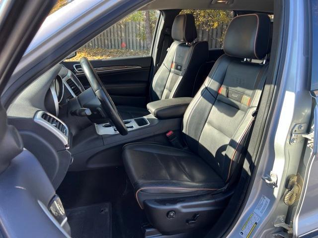 used 2011 Jeep Grand Cherokee car, priced at $3,995