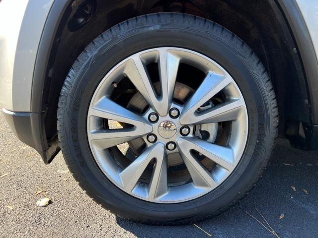 used 2011 Jeep Grand Cherokee car, priced at $3,995