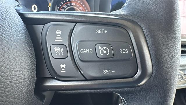 new 2025 Jeep Gladiator car, priced at $45,664