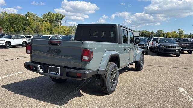new 2025 Jeep Gladiator car, priced at $45,664