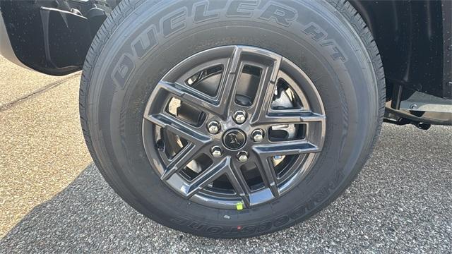 new 2025 Jeep Gladiator car, priced at $45,664