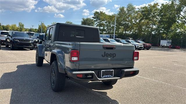 new 2025 Jeep Gladiator car, priced at $45,664