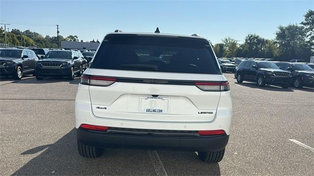 new 2025 Jeep Grand Cherokee car, priced at $50,537
