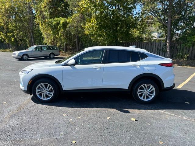 used 2024 Buick Envista car, priced at $22,320
