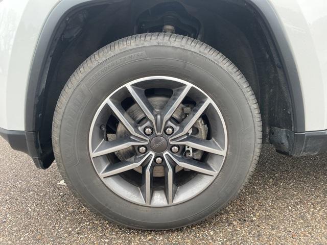 used 2019 Jeep Grand Cherokee car, priced at $20,000