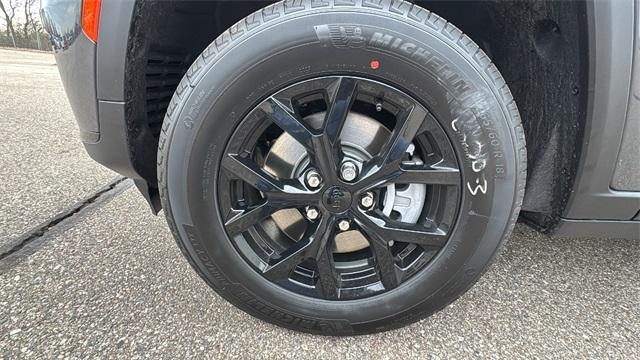 new 2025 Jeep Grand Cherokee L car, priced at $39,717
