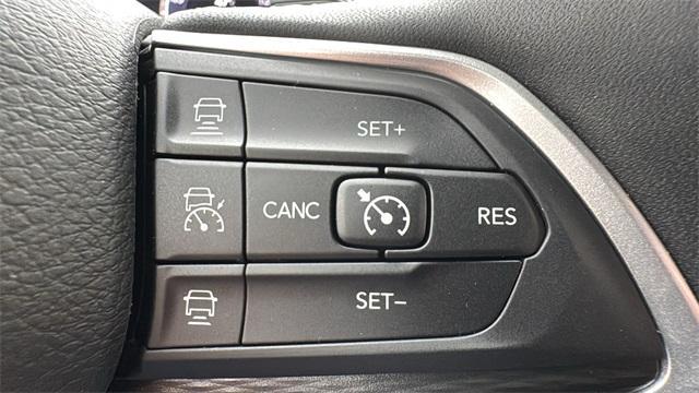 new 2025 Jeep Grand Cherokee L car, priced at $39,717