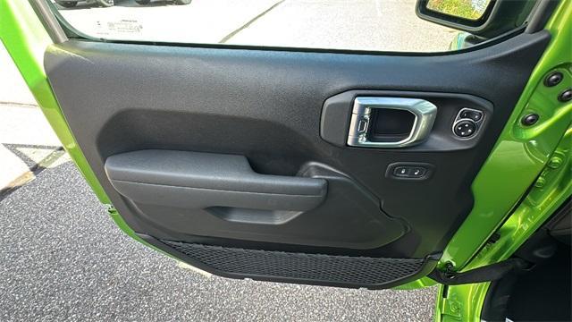 new 2026 Jeep Gladiator car, priced at $46,770