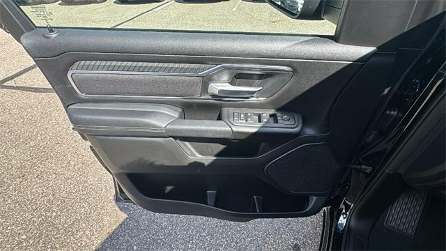 new 2025 Ram 1500 car, priced at $45,972