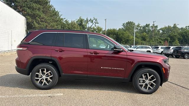 new 2025 Jeep Grand Cherokee car, priced at $50,097