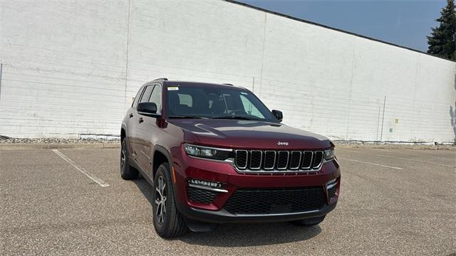 new 2025 Jeep Grand Cherokee car, priced at $50,097