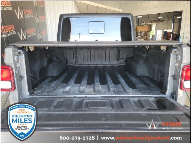 used 2021 Jeep Gladiator car, priced at $38,495