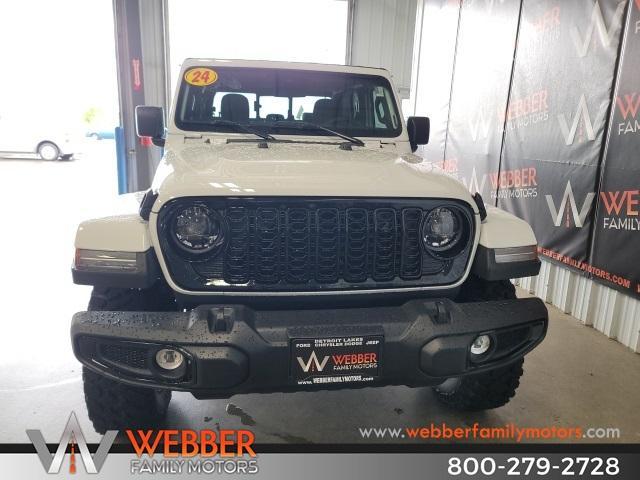 new 2024 Jeep Gladiator car, priced at $45,350