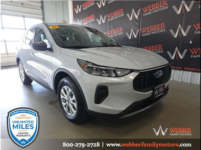 new 2025 Ford Escape car, priced at $30,581