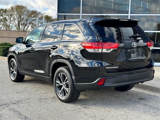 used 2019 Toyota Highlander car, priced at $23,700