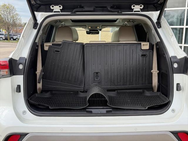 used 2021 Toyota Highlander car, priced at $37,000