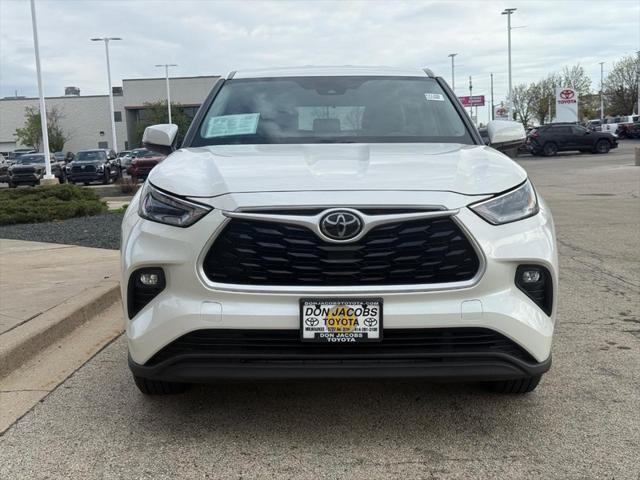 used 2021 Toyota Highlander car, priced at $30,500