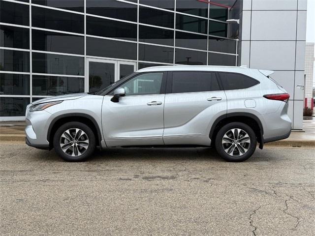 used 2023 Toyota Highlander car, priced at $43,980