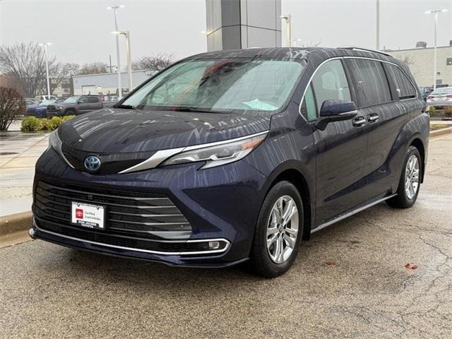 used 2023 Toyota Sienna car, priced at $54,800