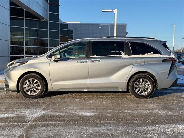 used 2023 Toyota Sienna car, priced at $43,900