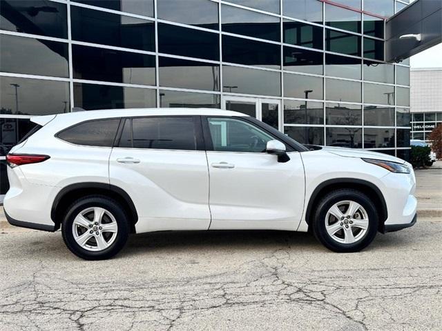 used 2022 Toyota Highlander car, priced at $29,780