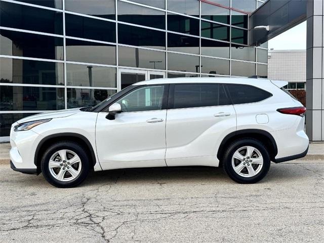 used 2022 Toyota Highlander car, priced at $29,780