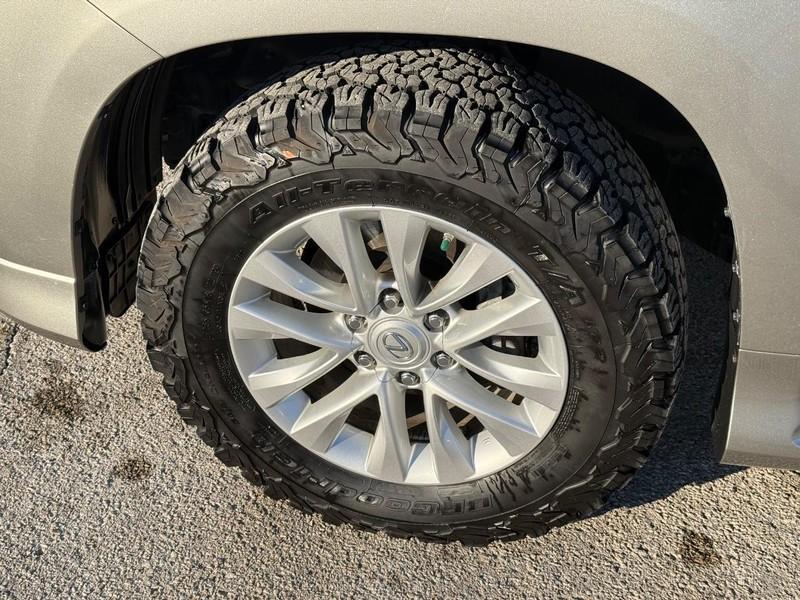 used 2023 Lexus GX 460 car, priced at $51,450