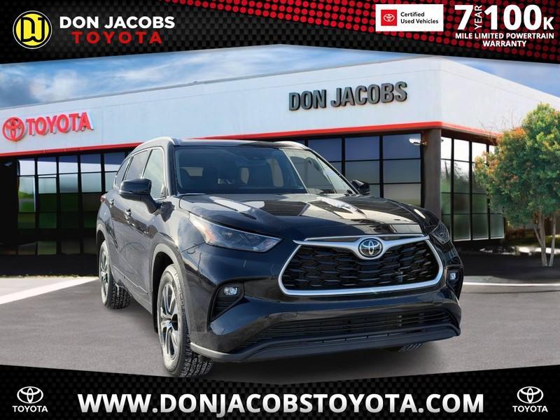 used 2022 Toyota Highlander car, priced at $34,874